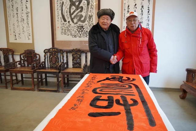 書畫藝術(shù)家、國家一級美術(shù)師醒醉教授重游中國沈酒莊(圖13)