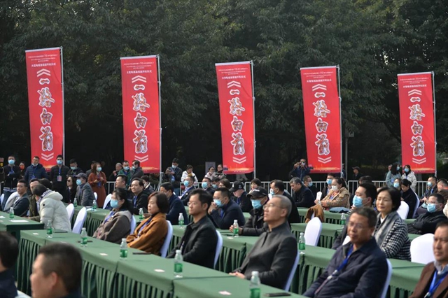 強(qiáng)大陣容！知名導(dǎo)演演員加盟，大型電視連續(xù)劇《一路向前》在內(nèi)江開(kāi)機(jī)(圖8)